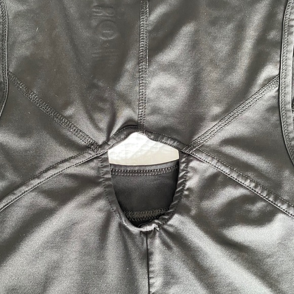 Workout Tank - Picture 4 of 4